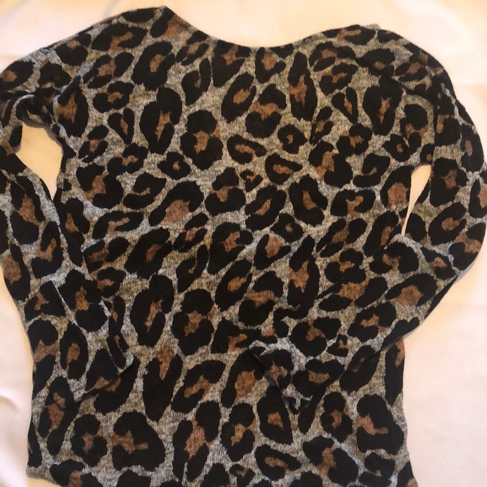 Leopard Sweater Twist Back